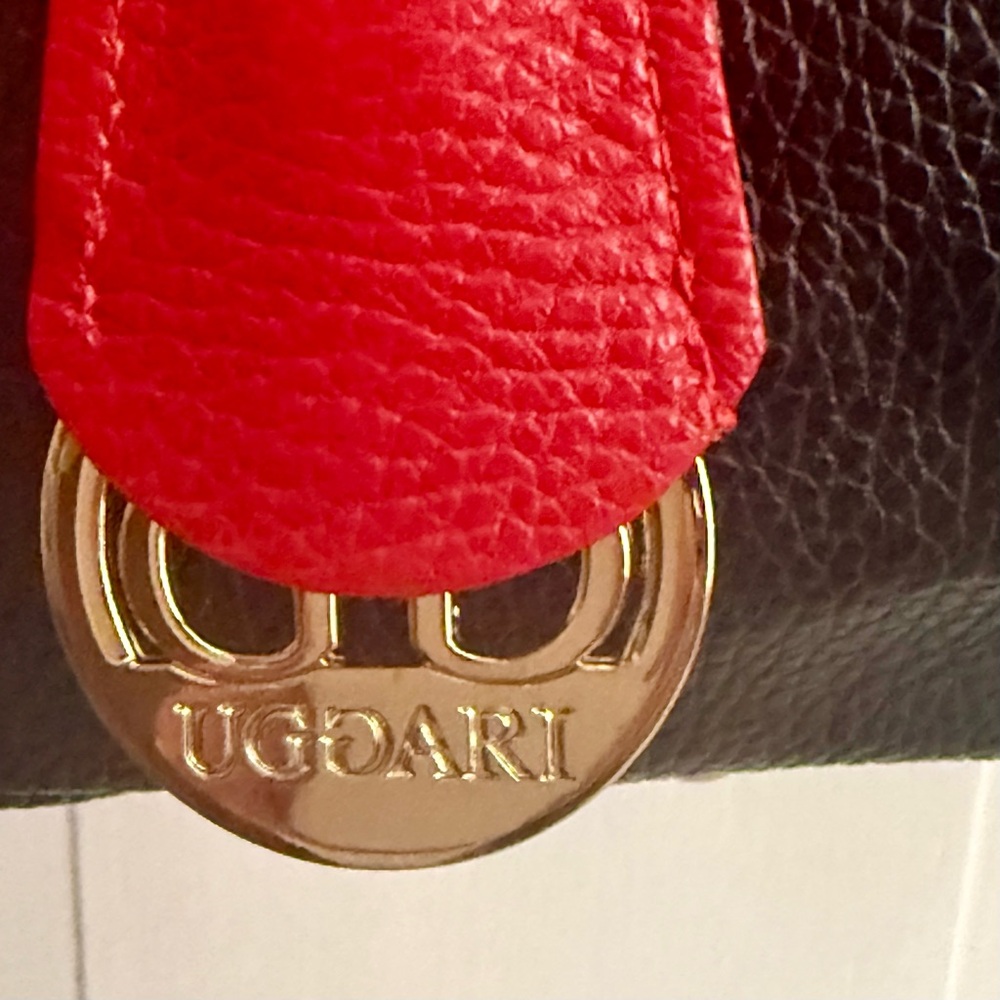 UGGARI MILANO Black Leather Shoulder Bag – Red Stripe, Gold Hardware – Perfect - Picture 4 of 12